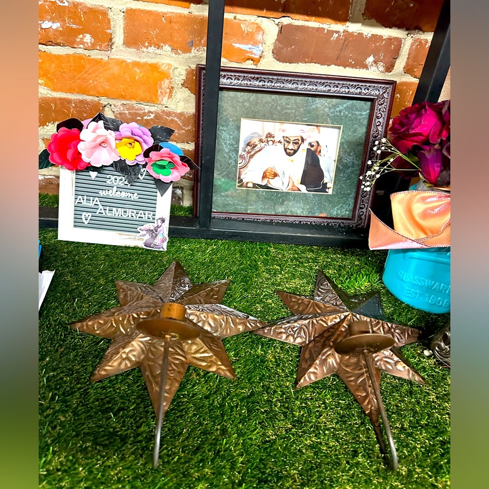 2 ranch style star candle holder